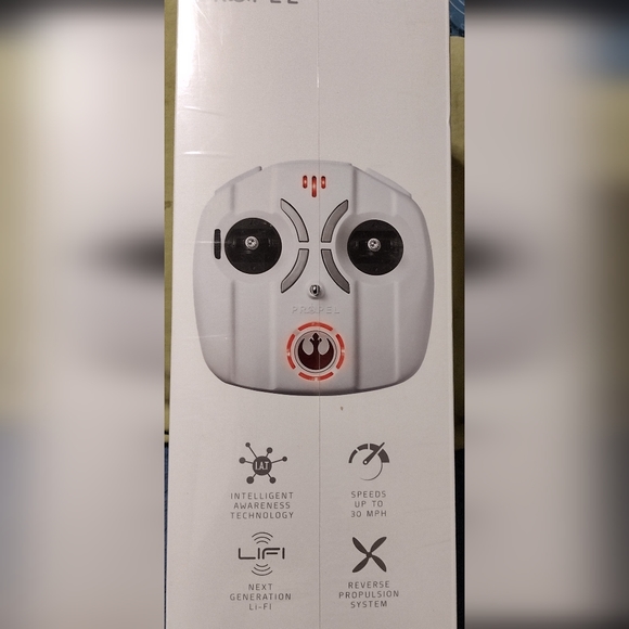 Propel Star Wars Quadcopter: T-65 X- Wing Drone - Picture 2 of 3